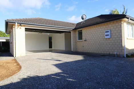 Photo of property in 27a Doment Crescent, Orewa, 0931