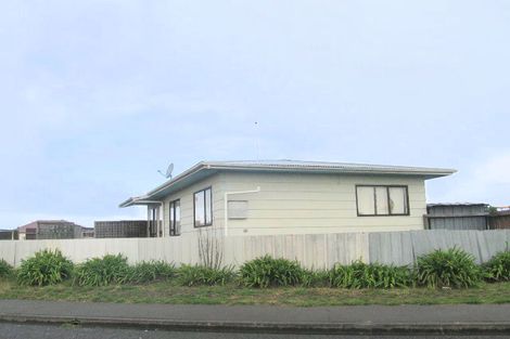 Photo of property in 2 Arklow Place, Flaxmere, Hastings, 4120