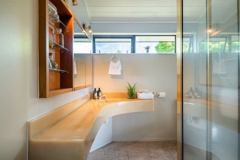 Photo of property in 72 Aberdeen Road, Campbells Bay, Auckland, 0620