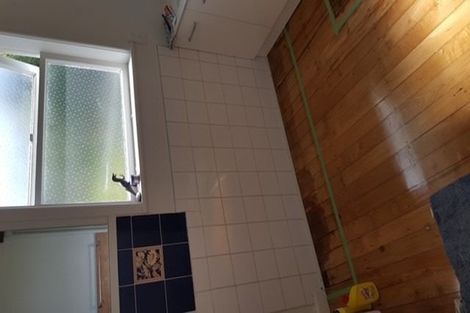 Photo of property in 26 Elizabeth Drive, West Harbour, Auckland, 0618