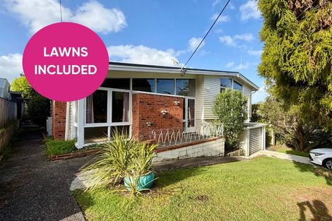 Photo of property in 6 De Val Drive, Titirangi, Auckland, 0604