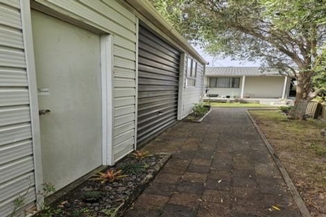 Photo of property in 50a Longburn Road, Henderson, Auckland, 0610