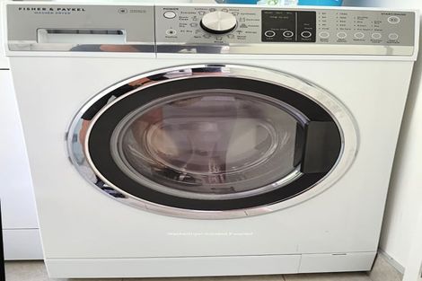 Photo of property in 47 Isobel Road, Greenhithe, Auckland, 0632