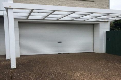 Photo of property in 3 Idesia Place, Totara Heights, Auckland, 2105