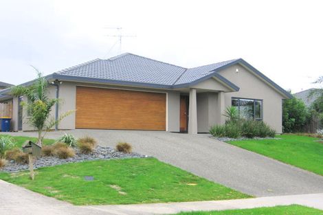 Photo of property in 87 Te Wharau Drive, Greenhithe, Auckland, 0632