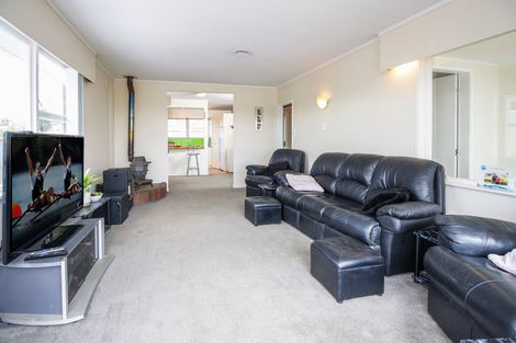 Photo of property in 476 Don Buck Road, Massey, Auckland, 0614