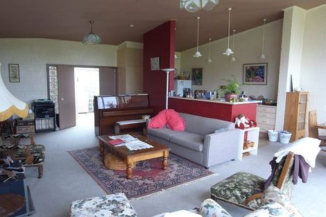 Photo of property in 6 Otamarau Grove, Maungaraki, Lower Hutt, 5010