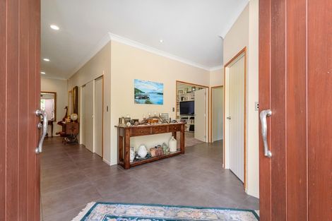Photo of property in 297 Spencer Road, Lake Tarawera, Rotorua, 3076