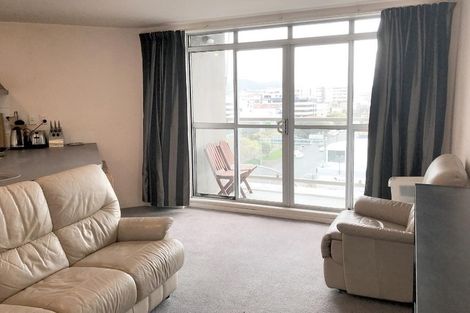 Photo of property in Grandstand Apartments, 12/80 Kent Terrace, Mount Victoria, Wellington, 6011