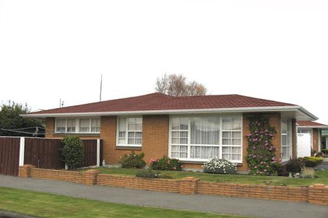 Photo of property in 2/20 Apollo Place, Papanui, Christchurch, 8052