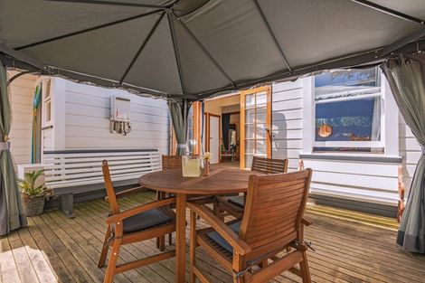 Photo of property in 52 Grey Street, Marton, 4710