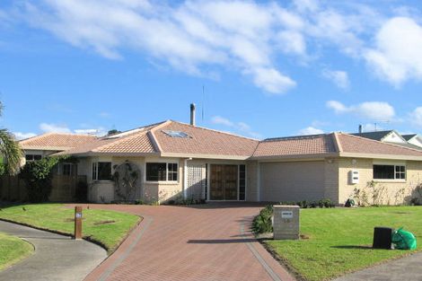 Photo of property in 16 Waru Nui Court, Orewa, 0931