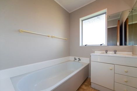 Photo of property in 427 Southland Place, Raureka, Hastings, 4120