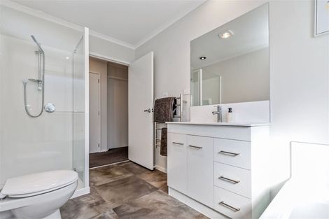 Photo of property in 44 Hills View Drive, Papamoa, 3118