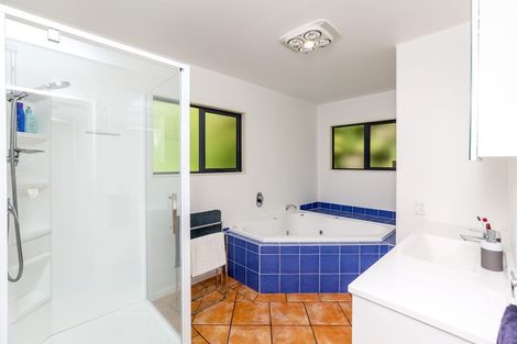 Photo of property in 3 Park View, Ferndale, New Plymouth, 4310