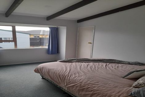 Photo of property in 2 Channel View Road, Clarks Beach, Pukekohe, 2679