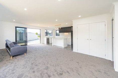 Photo of property in 1 Rangeview Drive, Kelvin Grove, Palmerston North, 4414
