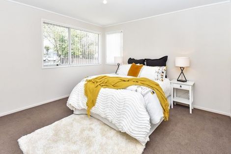Photo of property in 25 Gibbons Road, Weymouth, Auckland, 2103