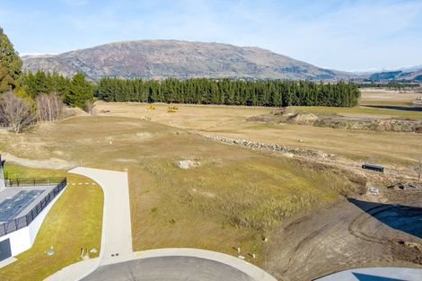 Photo of property in 16 Ranch Terrace, Wanaka, 9382