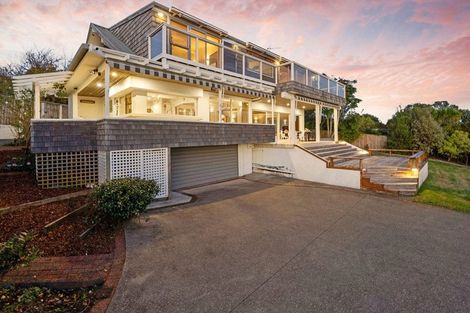 Photo of property in 819 Whangaparaoa Road, Manly, Whangaparaoa, 0930