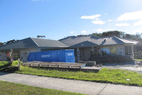 Photo of property in 14 Spinnaker Point, Haruru, 0204