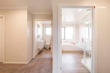 Photo of property in 74 Grandvista Drive, Green Island, Dunedin, 9018