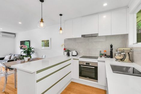 Photo of property in 1/5 Larchwood Avenue, Westmere, Auckland, 1022