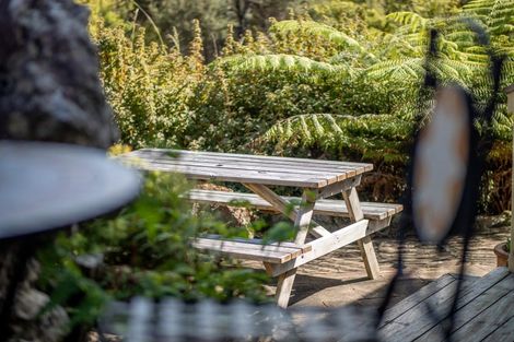 Photo of property in 18 Lichen Grove, Russell, 0272