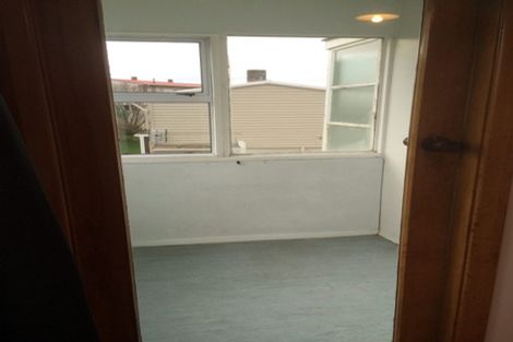 Photo of property in 34 Roberts Street, Tawa, Wellington, 5028