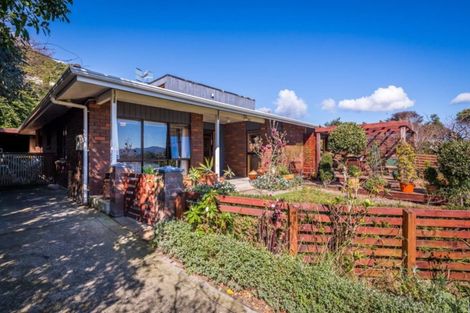 Photo of property in 71 Huia Street, Waikanae, 5036