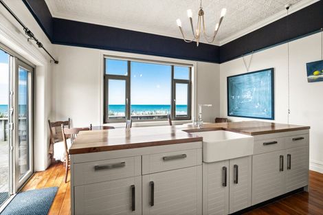 Photo of property in 2 Wood Street, Kaka Point, Balclutha, 9271