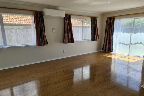 Photo of property in 6 Anrath Close, East Tamaki, Auckland, 2016