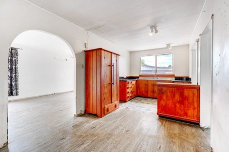 Photo of property in 31 Border Road, Henderson, Auckland, 0612