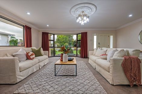 Photo of property in 18 Brightwater Terrace, Terrace End, Palmerston North, 4410