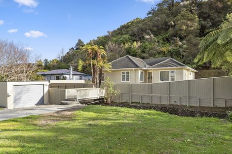 Photo of property in 25 Hair Street, Wainuiomata, Lower Hutt, 5014