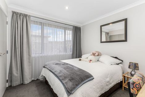 Photo of property in 73 Aotea Drive, Aotea, Porirua, 5024