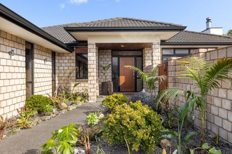 Photo of property in 38 Palazzo Drive, Papamoa Beach, Papamoa, 3118