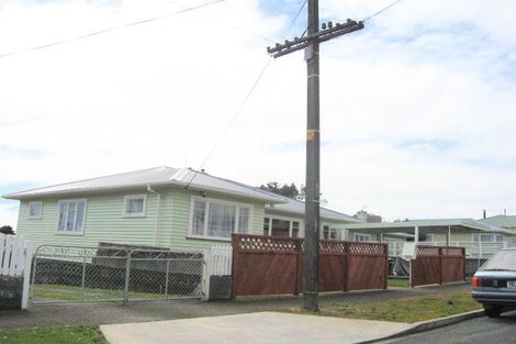 Photo of property in 9 Clyde Street, Ferndale, New Plymouth, 4310