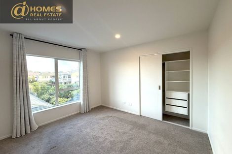 Photo of property in 56a Hogarth Rise, West Harbour, Auckland, 0618