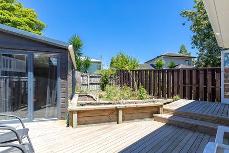 Photo of property in 15a Mildmay Road, Henderson, Auckland, 0610