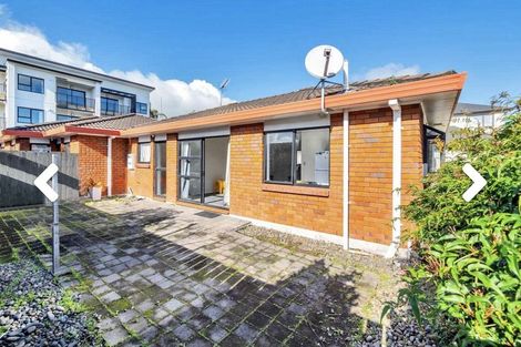 Photo of property in 2/6 Menary Street, Papakura, 2110