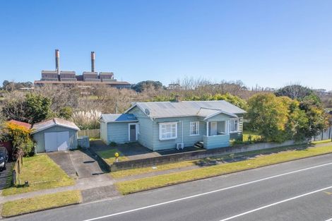 Photo of property in 194 Great South Road, Huntly, 3700