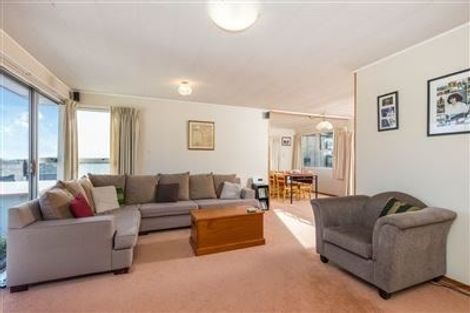 Photo of property in 3 Stott Avenue, Birkdale, Auckland, 0626