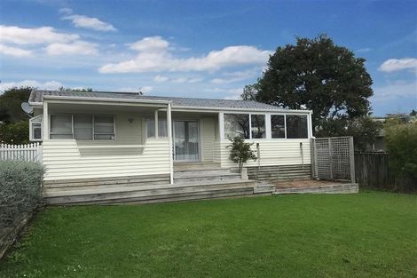 Photo of property in 8 Fidelis Avenue, Snells Beach, 0920