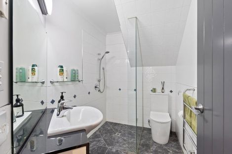 Photo of property in 12 Pascal Place, Flagstaff, Hamilton, 3210