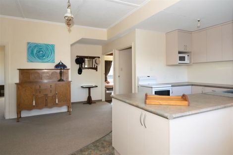 Photo of property in 11 Holdaway Street, Riversdale, Blenheim, 7201