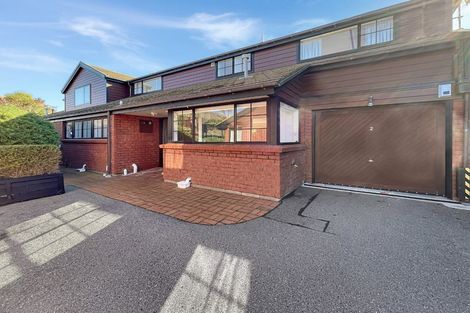 Photo of property in 2/136 Karori Road, Karori, Wellington, 6012