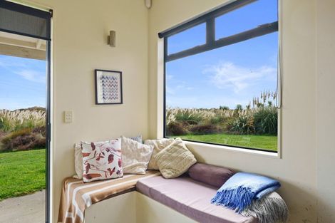 Photo of property in 80 Reay Mackay Grove, Waikawa Beach, Levin, 5573