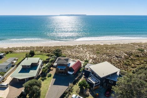Photo of property in 65 Motiti Road, Papamoa Beach, Papamoa, 3118