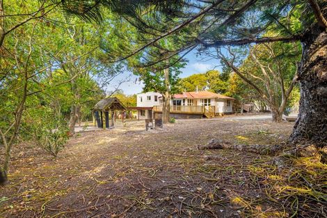 Photo of property in 23 Red Hills Road, Massey, Auckland, 0614